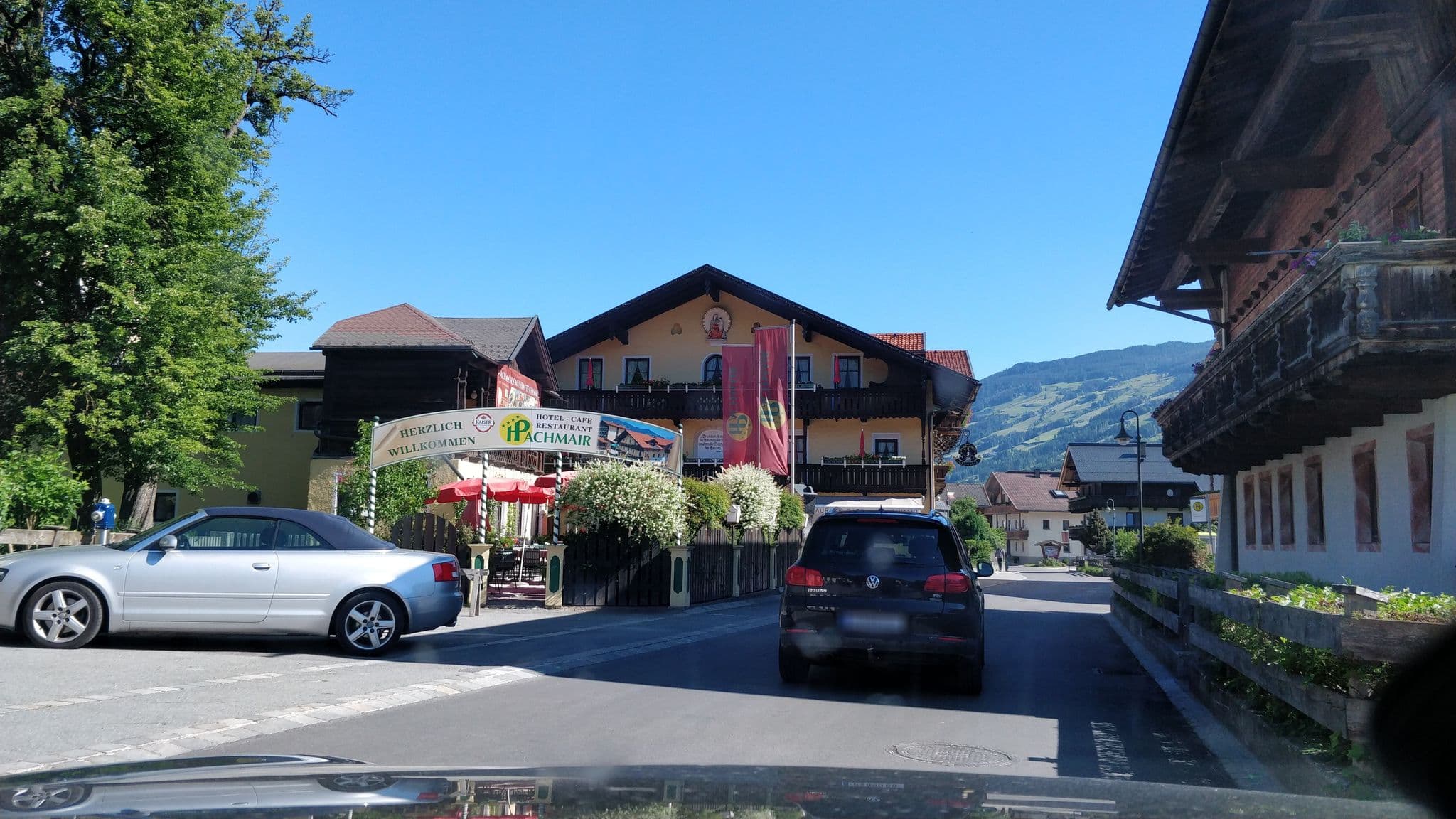 Street view near Ebster Christoph, Appartements Tischner, Kapfing — © rcollins (CC BY-SA · Mapillary)