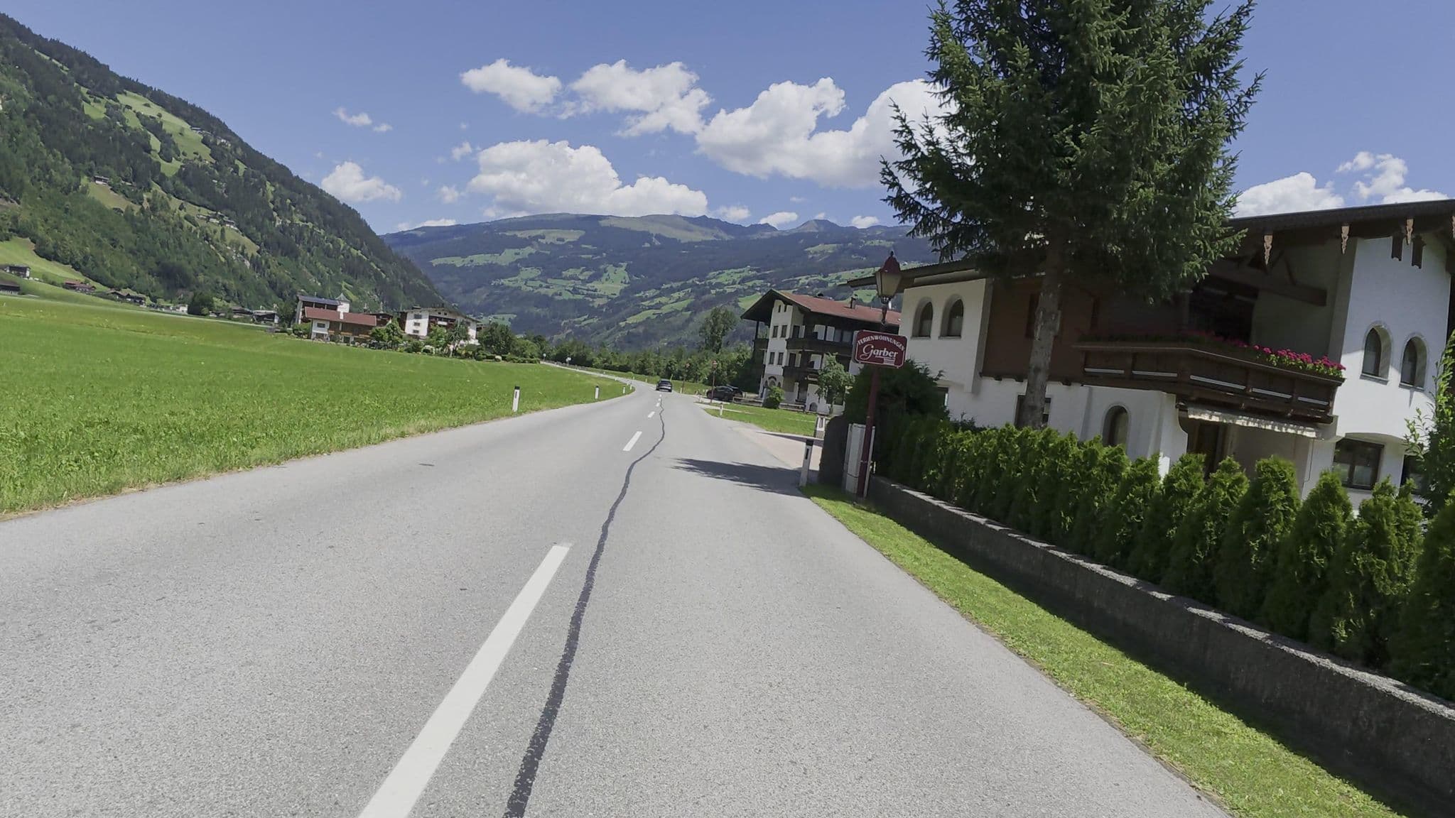 Street view near Ferienwohnung Garber, Zell am Ziller — © Guzzi_Franze (CC BY-SA · Mapillary)