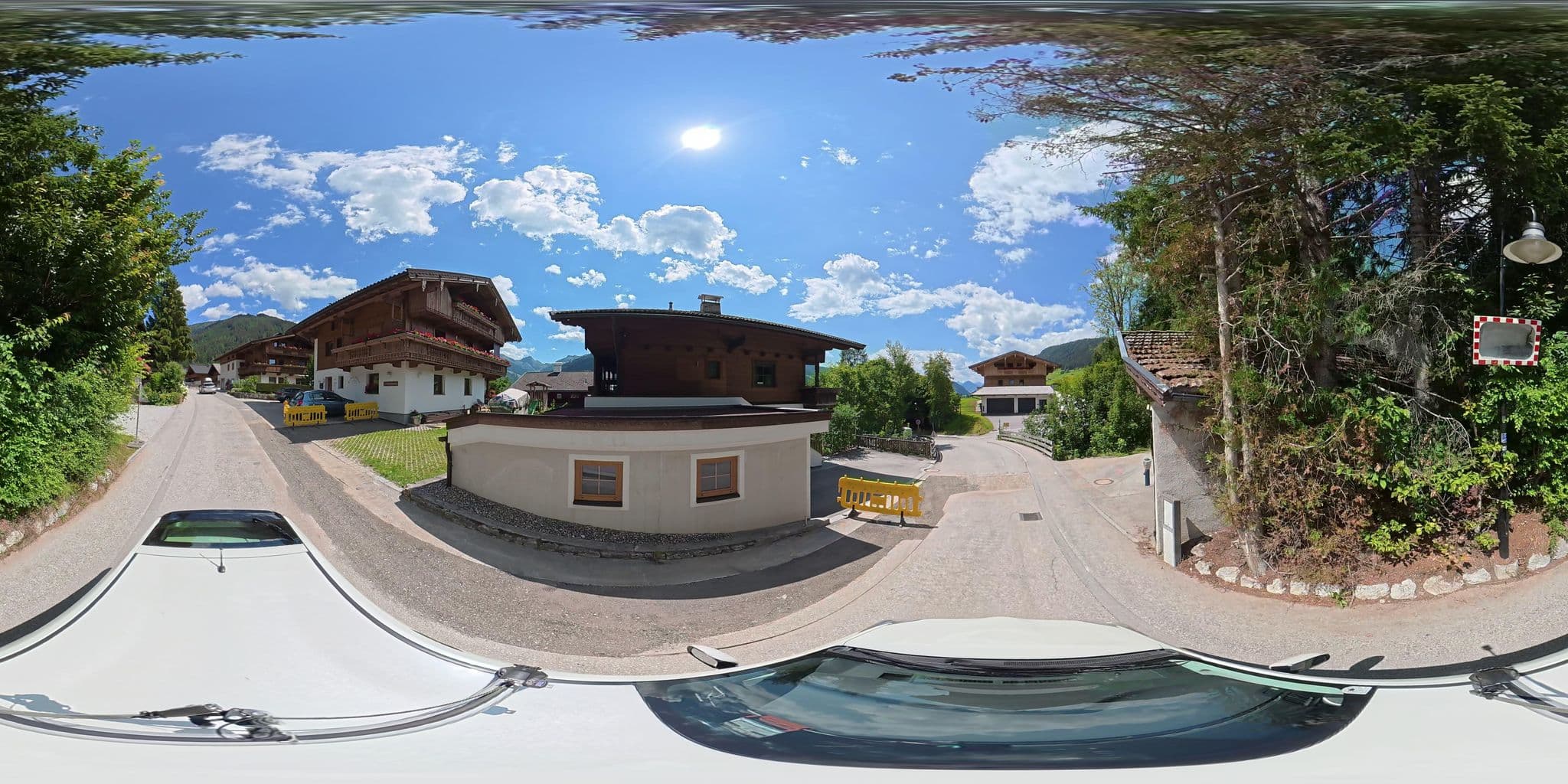 Street view near Haus Hansler 1o9 Pension, Alpbach — © osmplus_org (CC BY-SA · Mapillary)