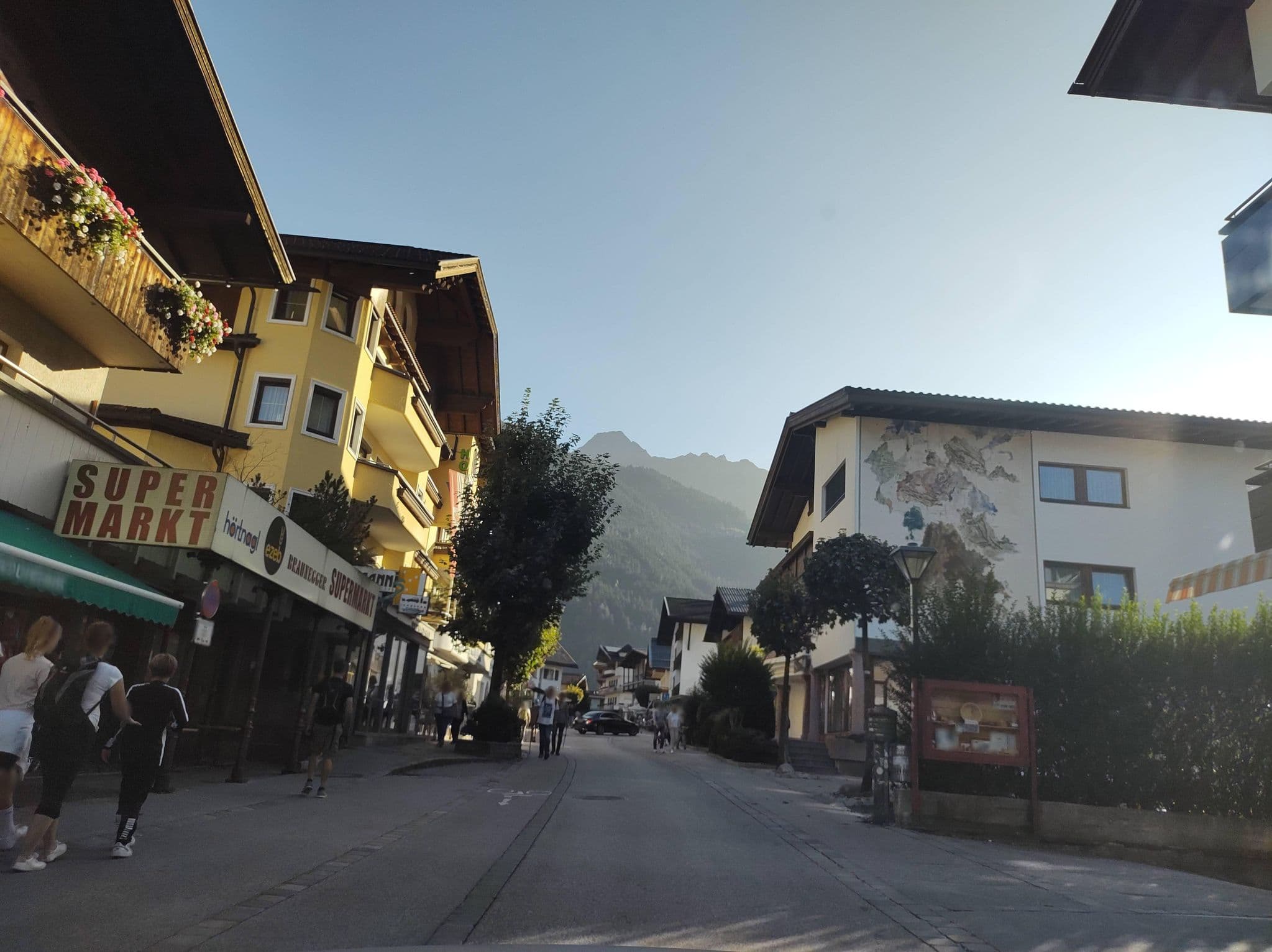 Street view near Garni Hotel Bergland, Mayrhofen — © thetornado76 (CC BY-SA · Mapillary)