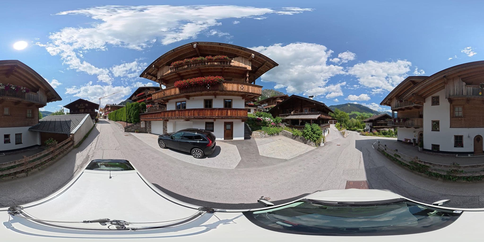 Street view near Elisabeth Geiger, Alpbach — © osmplus_org (CC BY-SA · Mapillary)