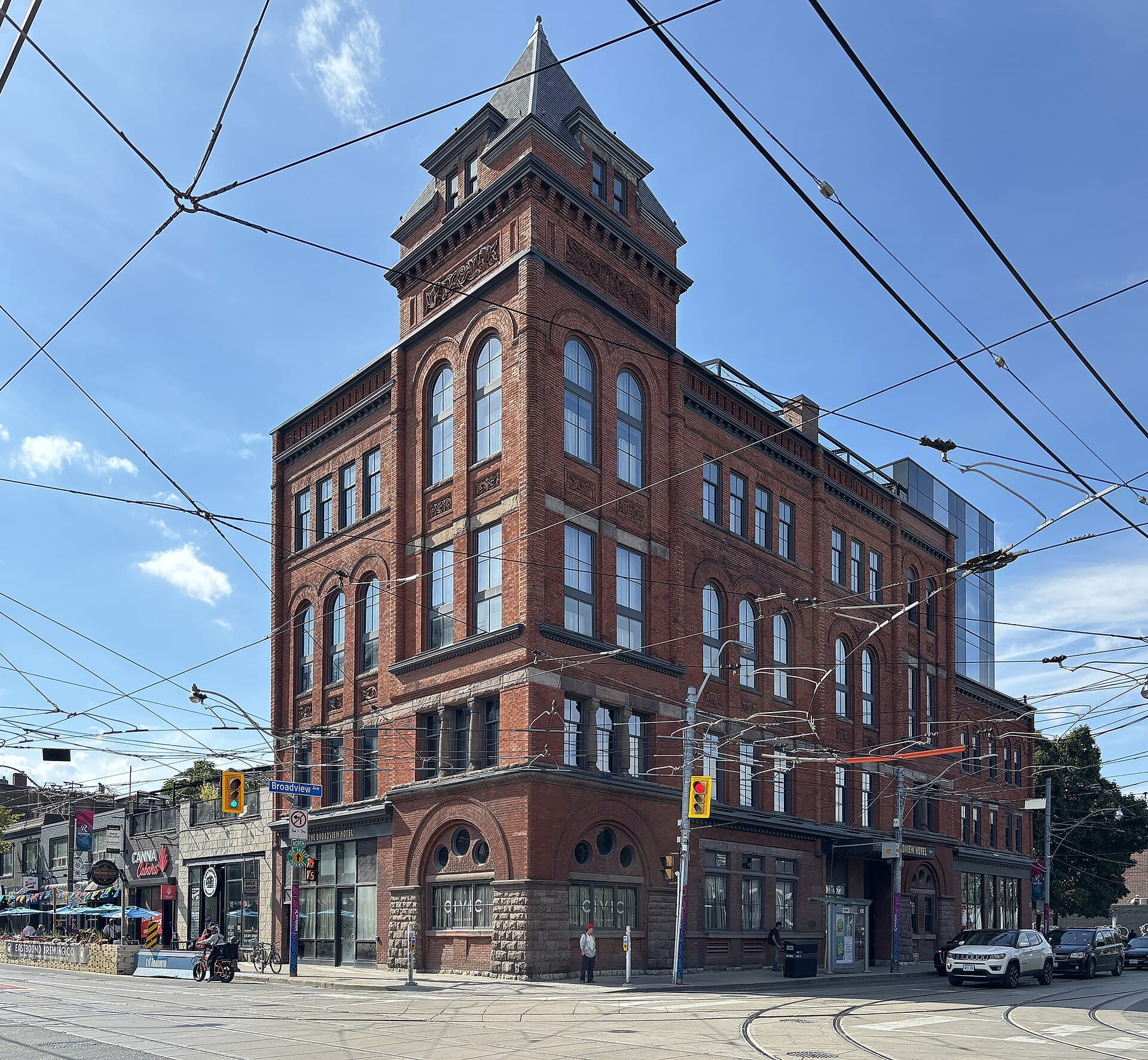 The Broadview Hotel (via Wikimedia Commons, CC BY 4.0)