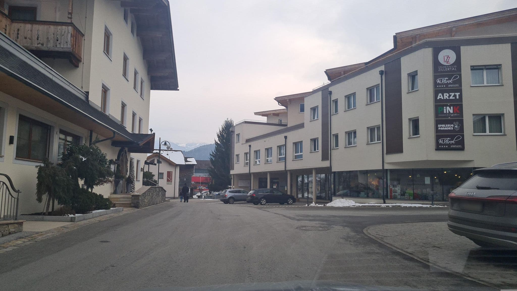 Street view near The Old Familiar Room @ Gasthof Post, Stumm — © dsmm (CC BY-SA · Mapillary)