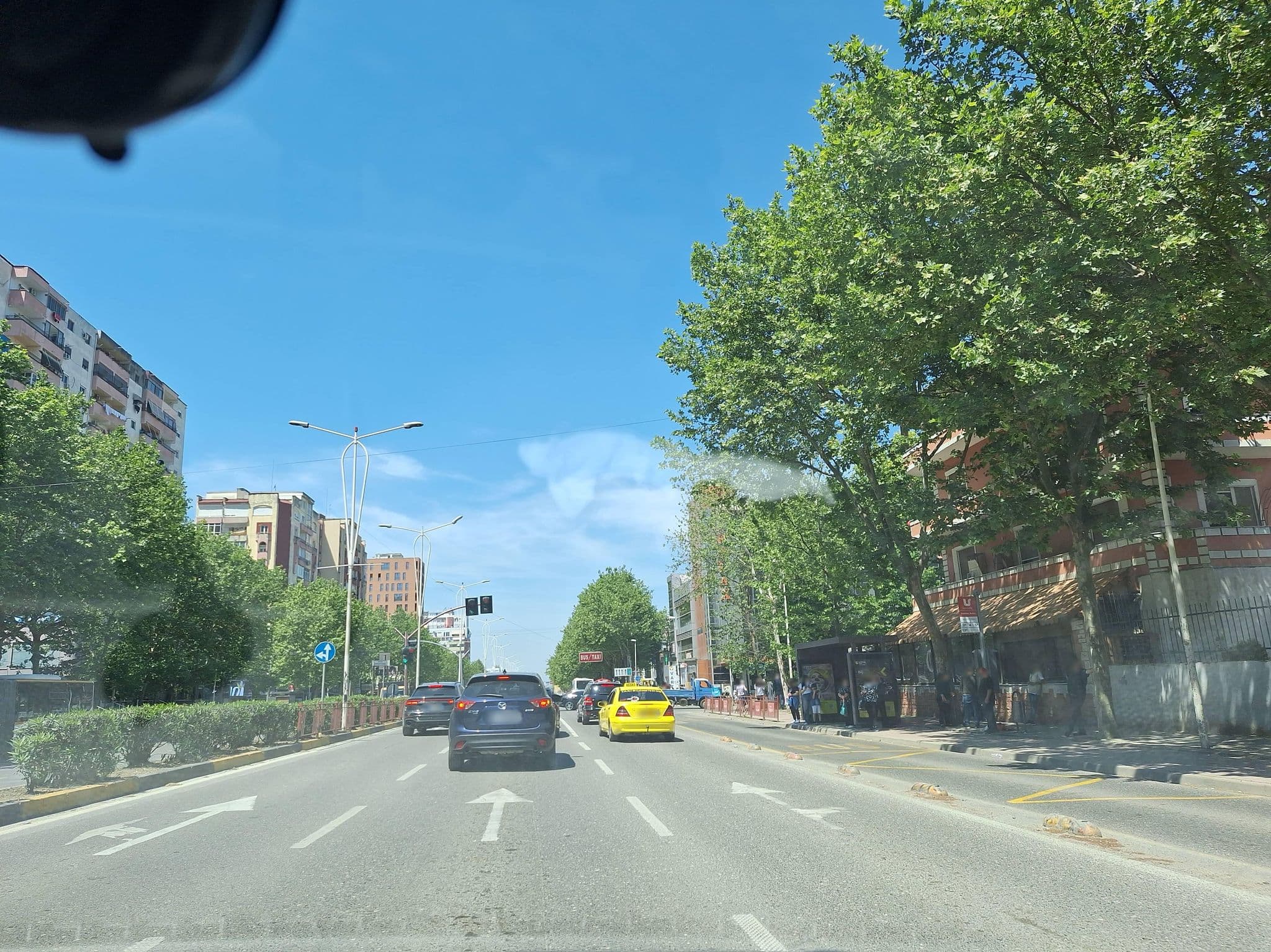 Street view near Algo, Tirana