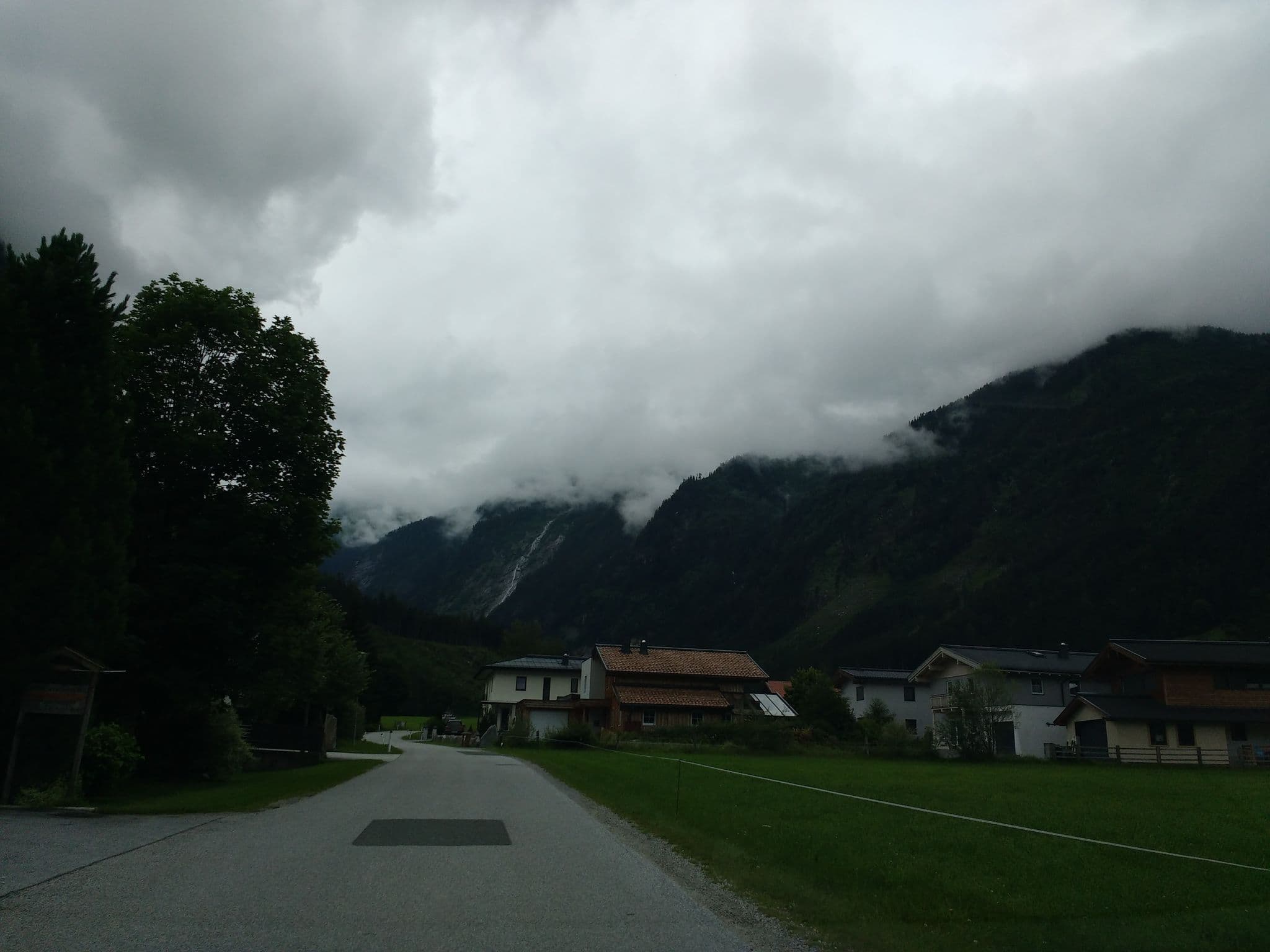 Street view near Apartmant Lackerbauer, Neukirchen am Großvenediger — © thetornado76 (CC BY-SA · Mapillary)