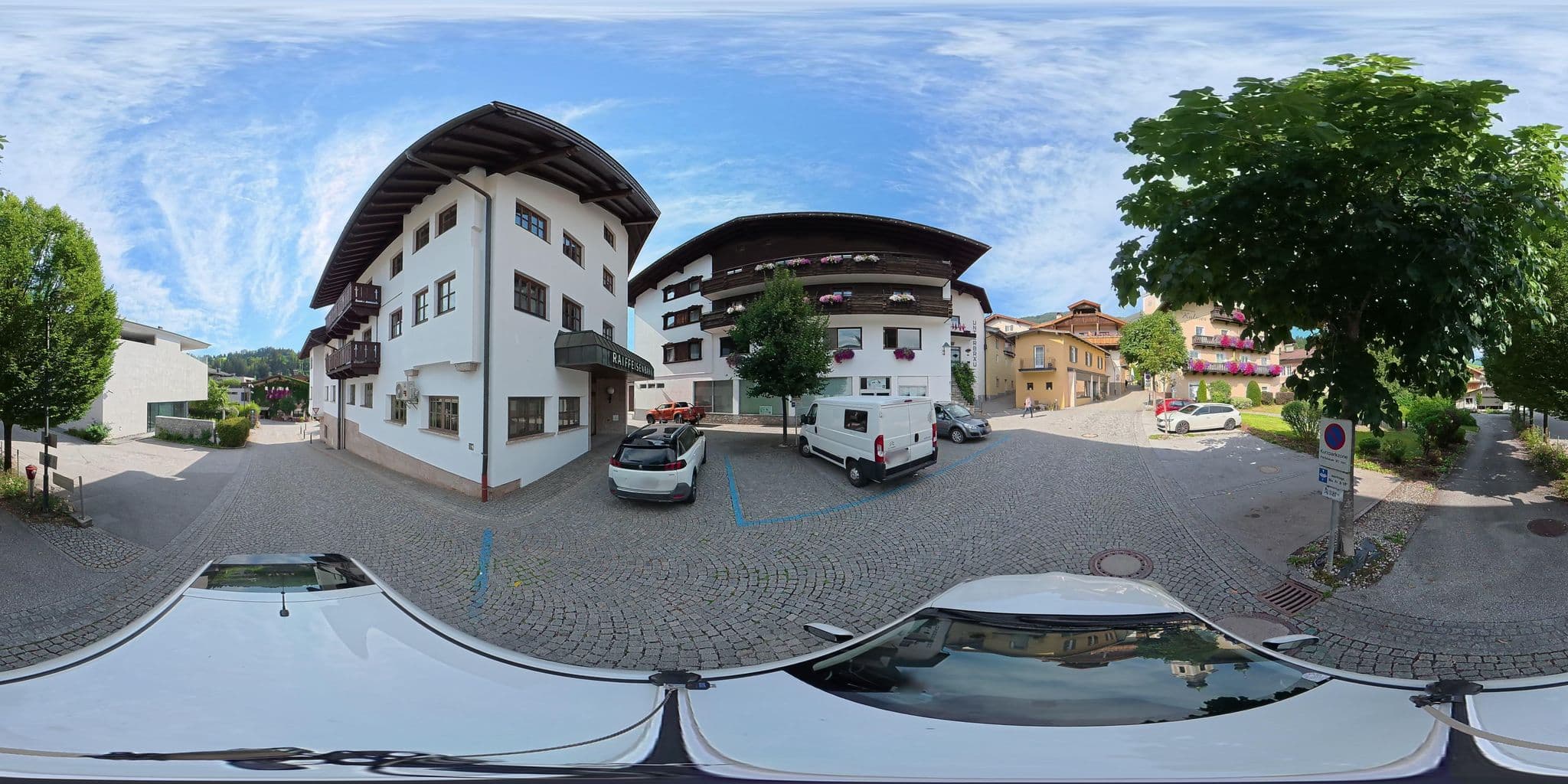 Street view near Hotel-Pension Unterbräu, Hopfgarten im Brixental — © osmplus_org (CC BY-SA · Mapillary)