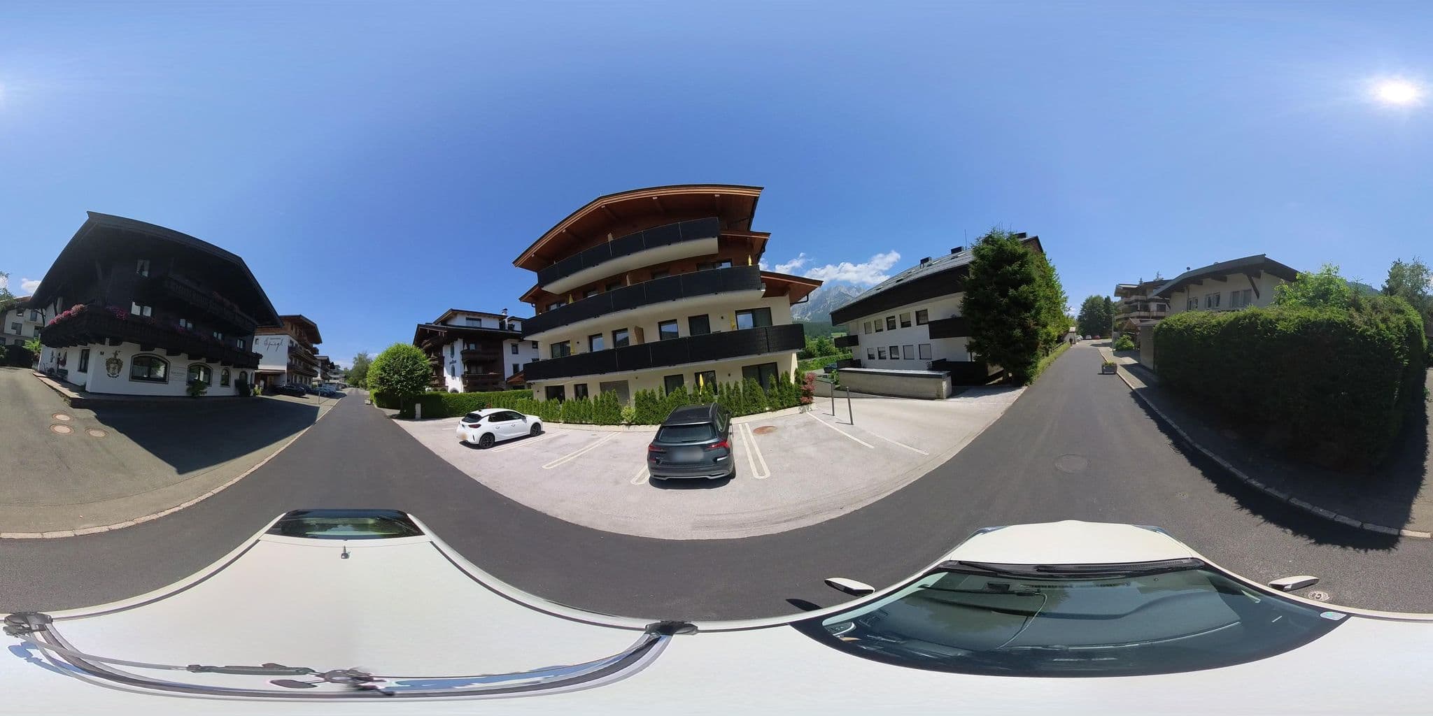 Street view near Haus zum Wilden Kaiser, Ellmau — © osmplus_org (CC BY-SA · Mapillary)