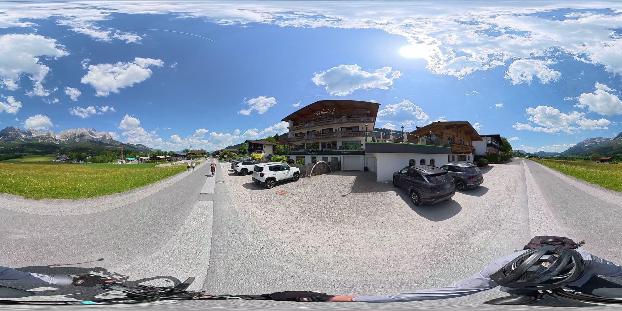 Street view near Hotel Ritterhof, Ellmau — © osmplus_org (CC BY-SA · Mapillary)