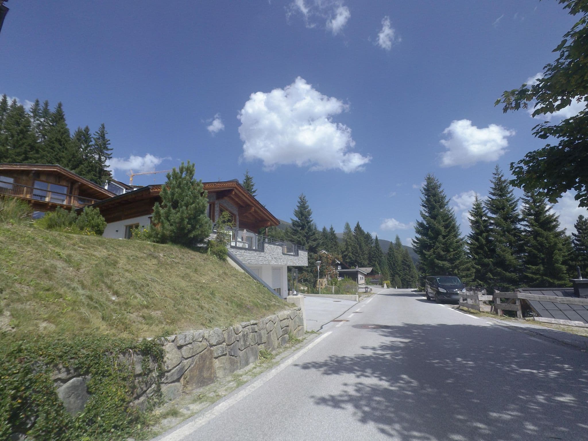 Street view near Christopherushütte, Neukirchen am Großvenediger — © schermy_at (CC BY-SA · Mapillary)