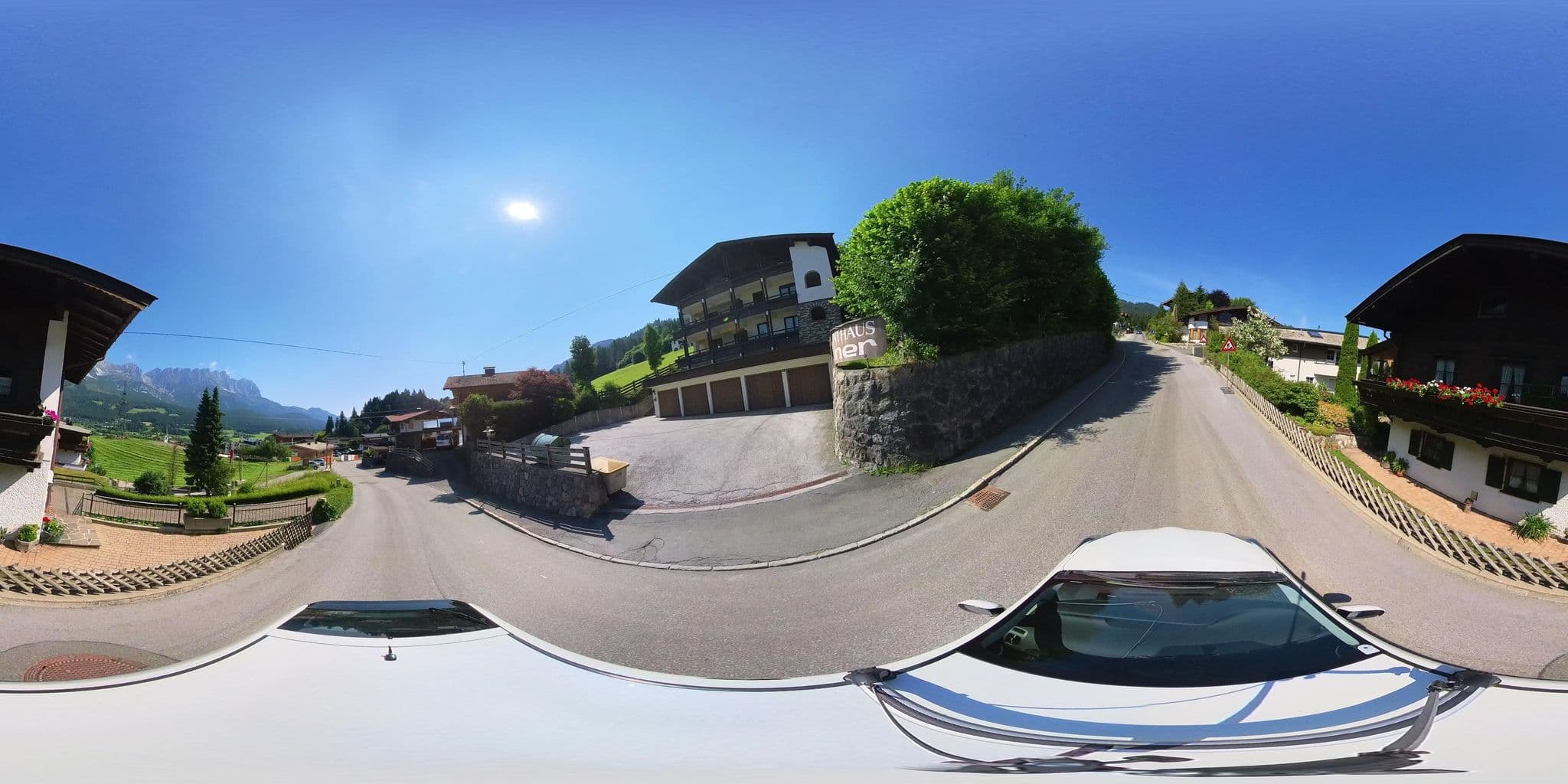 Street view near Kaisersuites, Ellmau — © osmplus_org (CC BY-SA · Mapillary)