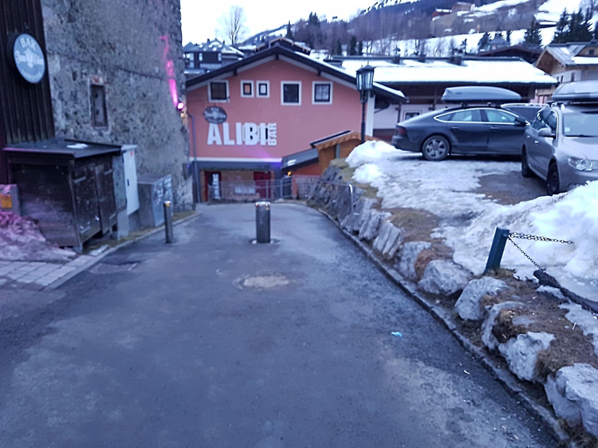 Street view near Hotel Garni Markus, Saalbach — © it_s_so_funny (CC BY-SA · Mapillary)