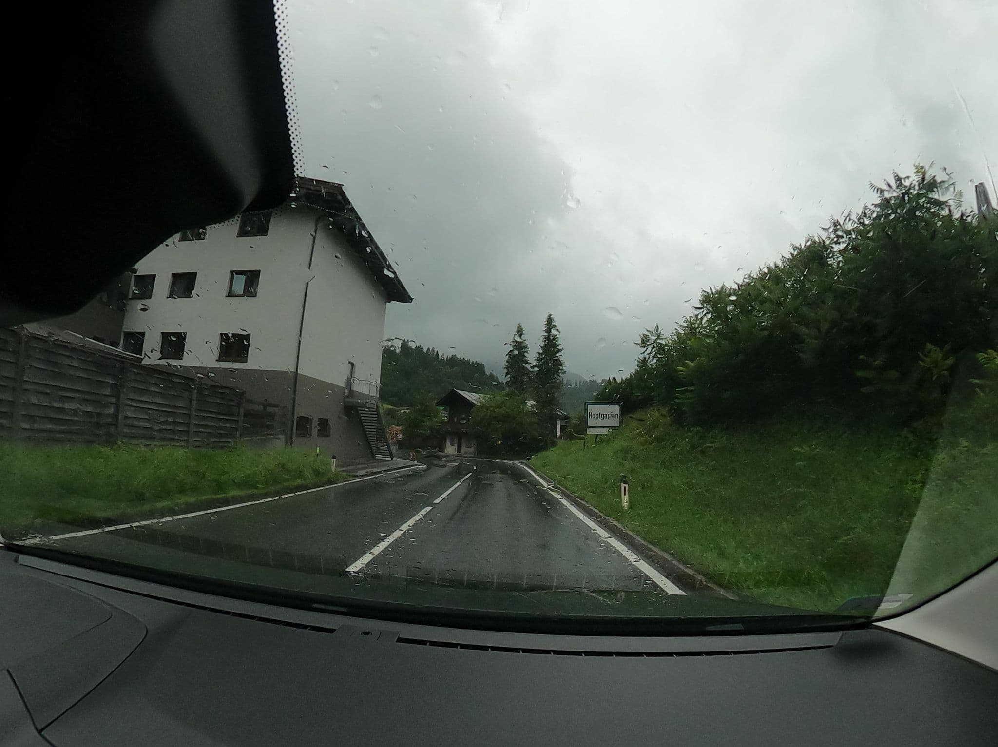 Street view near Haus Schoneck, Contiki, Hopfgarten im Brixental — © vst (CC BY-SA · Mapillary)