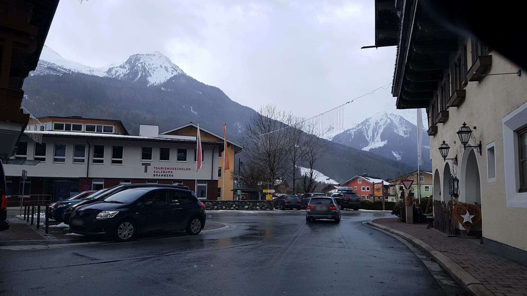 Street view near Hotel Kaserer, Bramberg am Wildkogel — © dsmm (CC BY-SA · Mapillary)