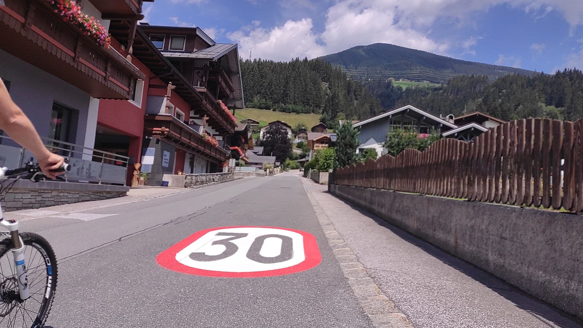 Street view near Apartpension Lechner, Neukirchen am Großvenediger — © consens_verkehrsplanung (CC BY-SA · Mapillary)
