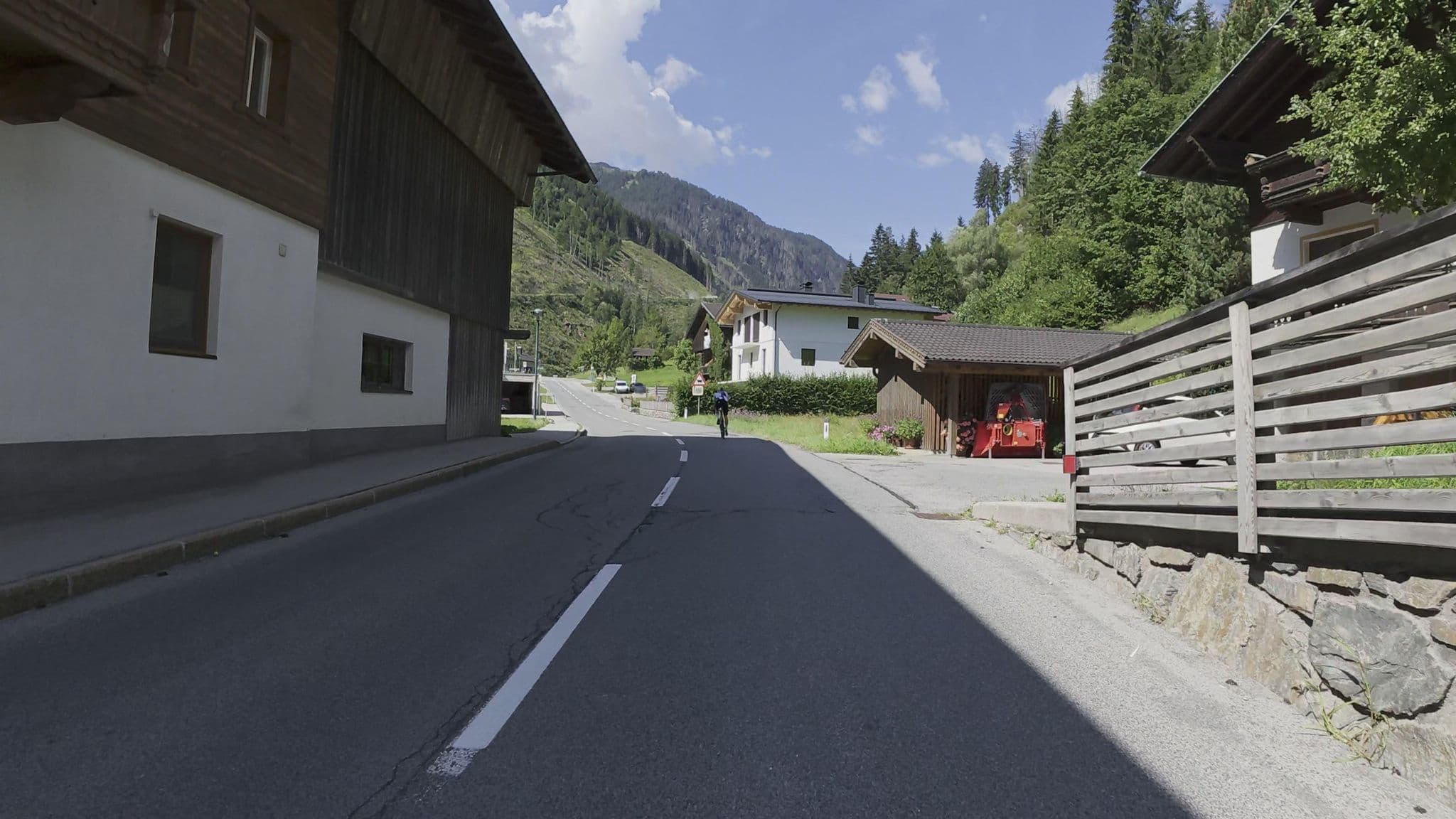 Street view near Hotel Mühlenhof, Matrei in Osttirol — © Guzzi_Franze (CC BY-SA · Mapillary)