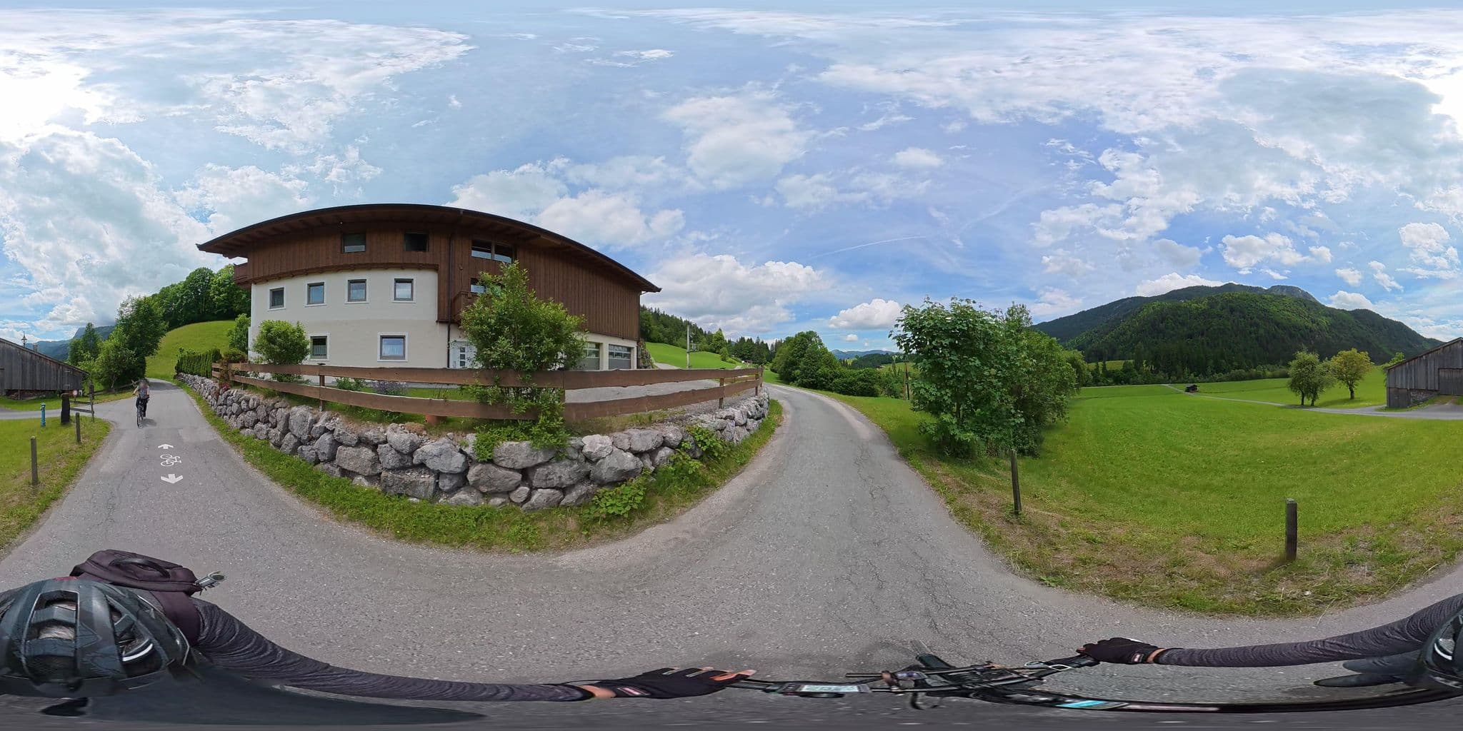 Street view near Obereinschneithof, Kössen — © osmplus_org (CC BY-SA · Mapillary)