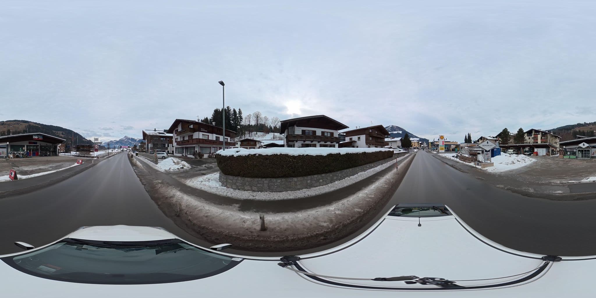 Street view near Hotel Heckenrose, Kirchberg in Tirol — © osmplus_org (CC BY-SA · Mapillary)