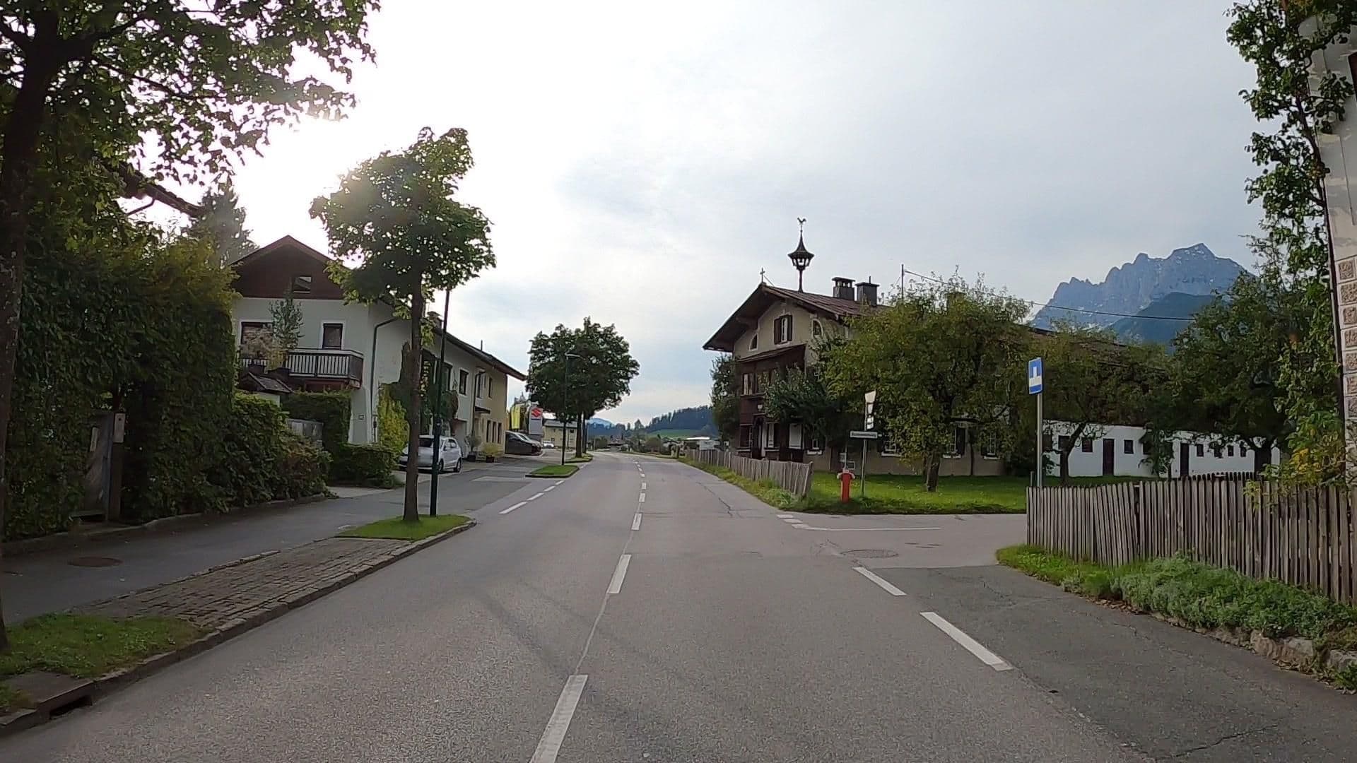 Street view near Garten Hotel Toni, Sankt Johann in Tirol — © osmplus_org (CC BY-SA · Mapillary)