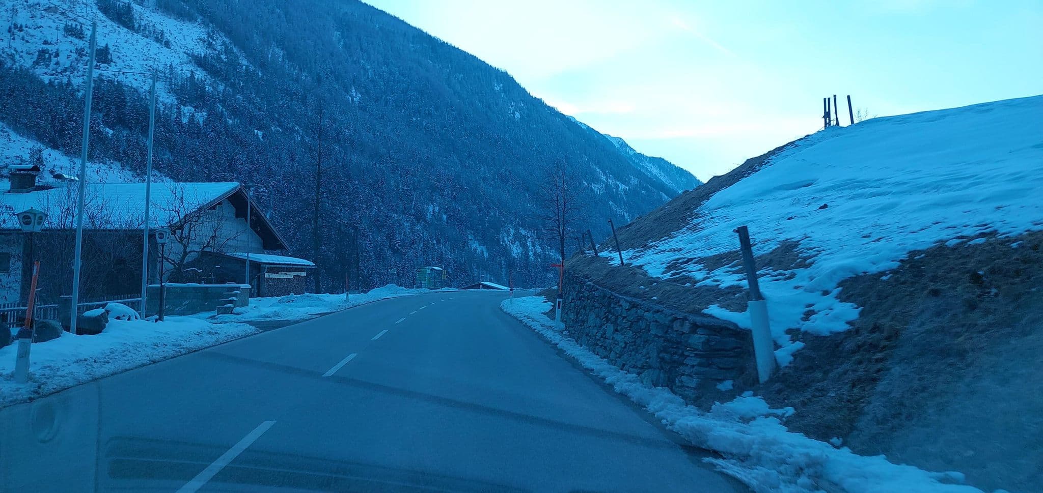 Street view near Gesundheits- u Reiterhof, Restaurant Ortnerhof, Virgen — © gzin (CC BY-SA · Mapillary)