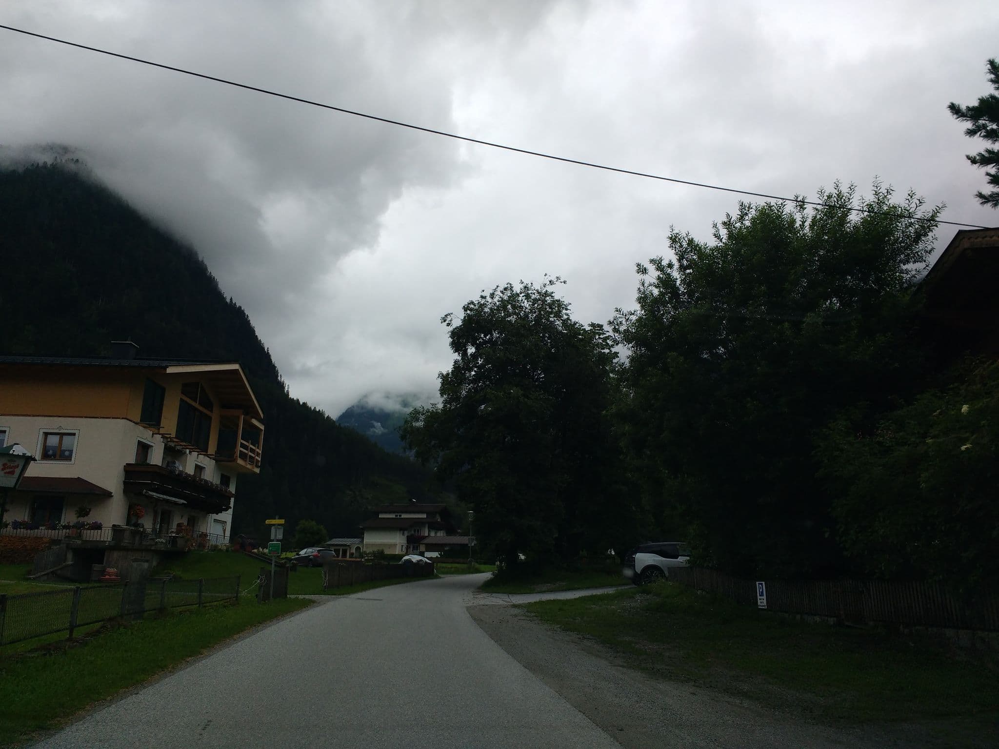 Street view near Gasthof Steigerhof, Neukirchen am Großvenediger — © thetornado76 (CC BY-SA · Mapillary)