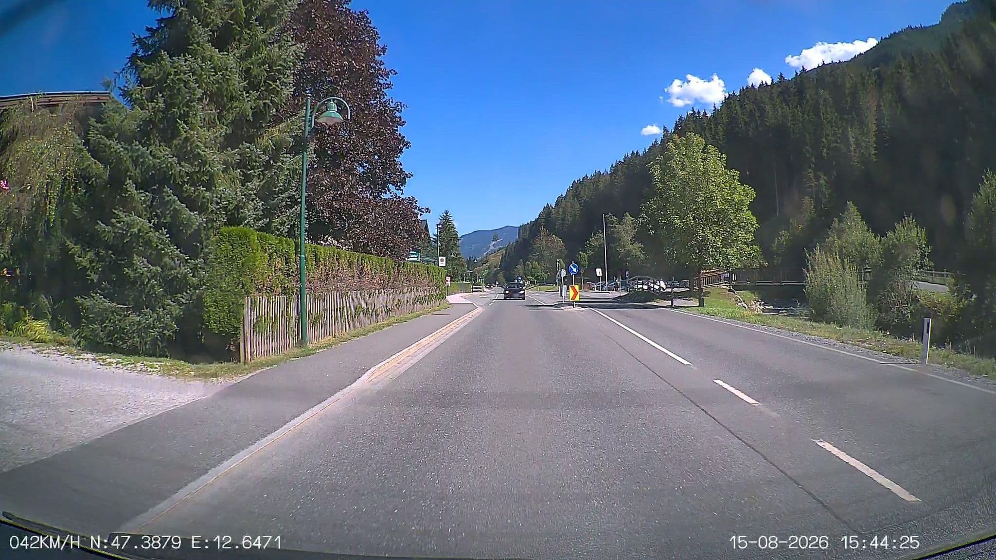 Street view near Jugendgästehaus Zirmhof, Saalbach — © heetENkoel (CC BY-SA · Mapillary)