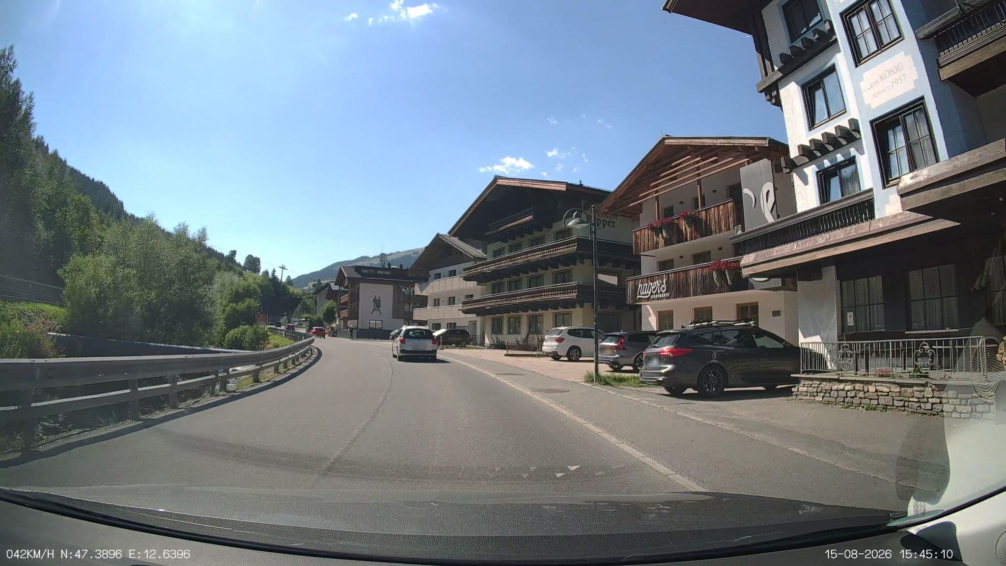 Street view near Hotel Riegler, Saalbach — © heetENkoel (CC BY-SA · Mapillary)