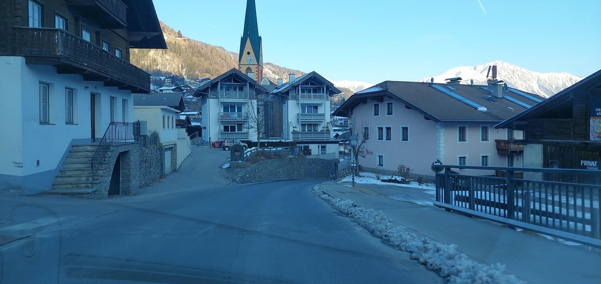 Street view near Blusnerhof Apartments & Ferienwohnungen, Virgen — © gzin (CC BY-SA · Mapillary)