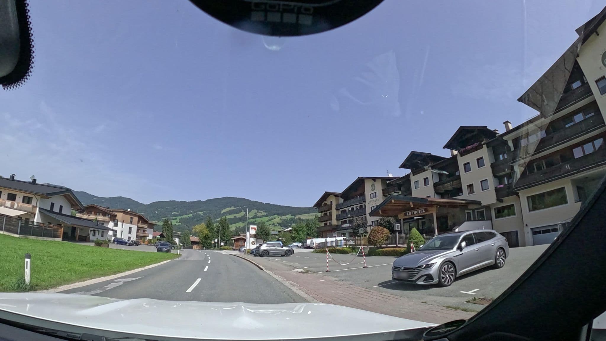 Street view near Lifthotel, Kirchberg in Tirol — © dapiang (CC BY-SA · Mapillary)