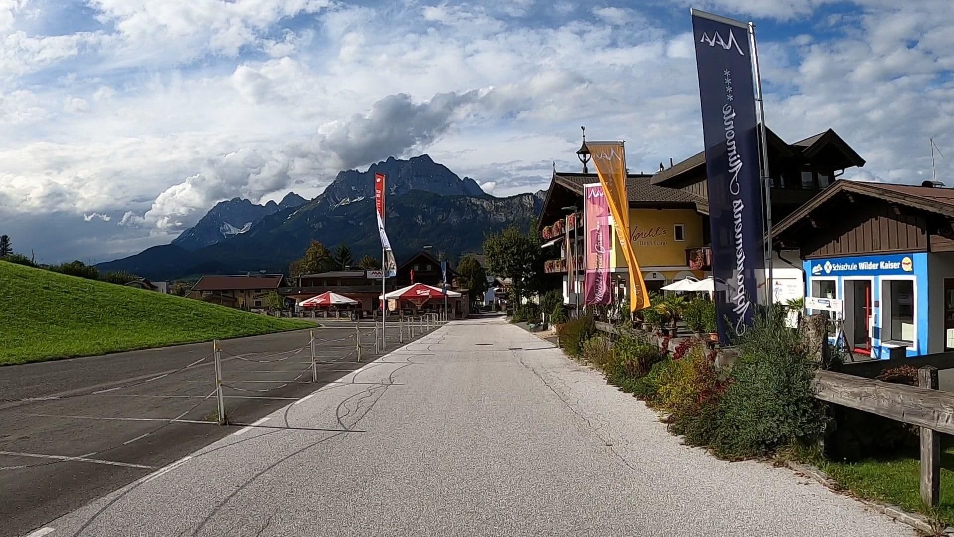 Street view near Sporthotel Noichl, Sankt Johann in Tirol — © osmplus_org (CC BY-SA · Mapillary)