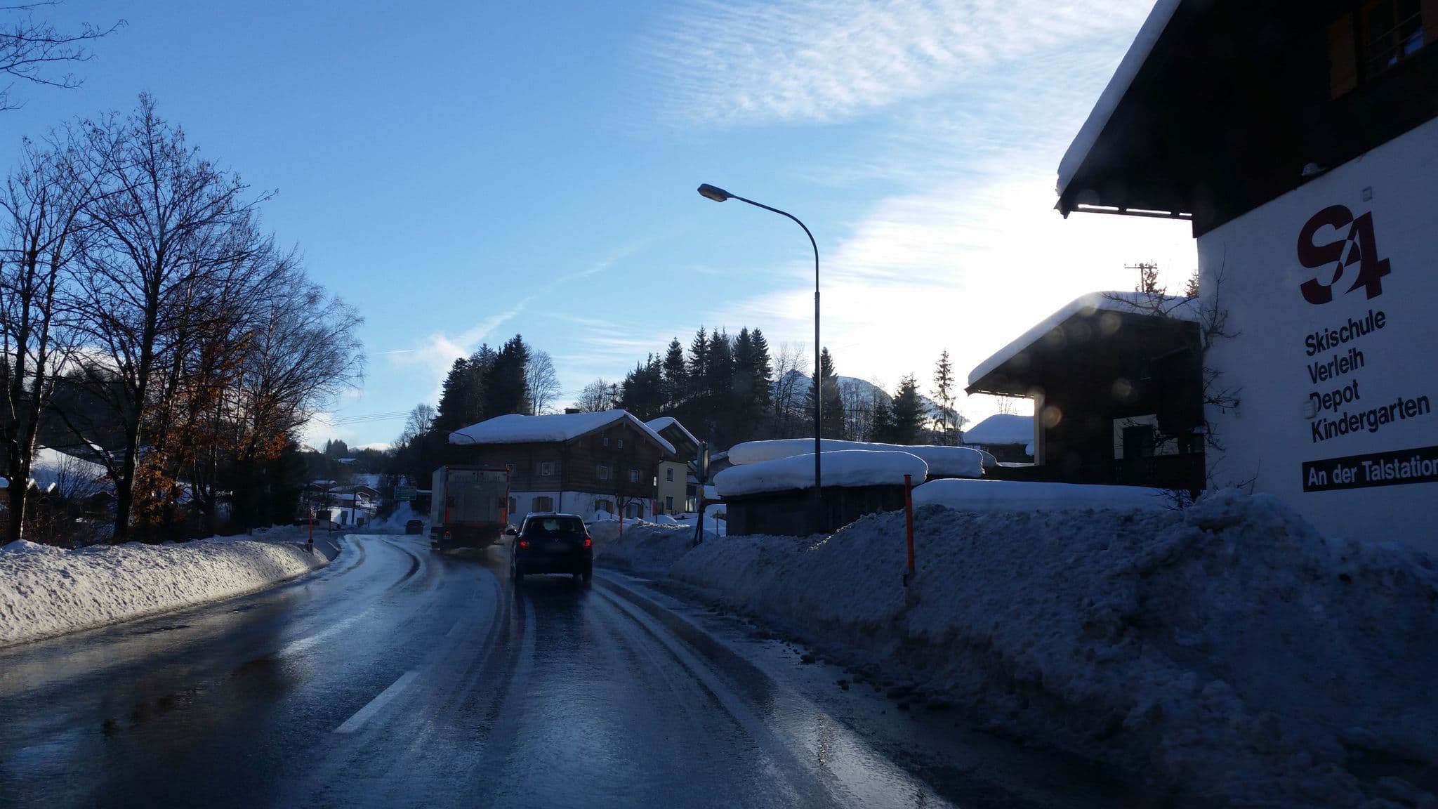 Street view near Seminarium F5, Fieberbrunn — © it_s_so_funny (CC BY-SA · Mapillary)