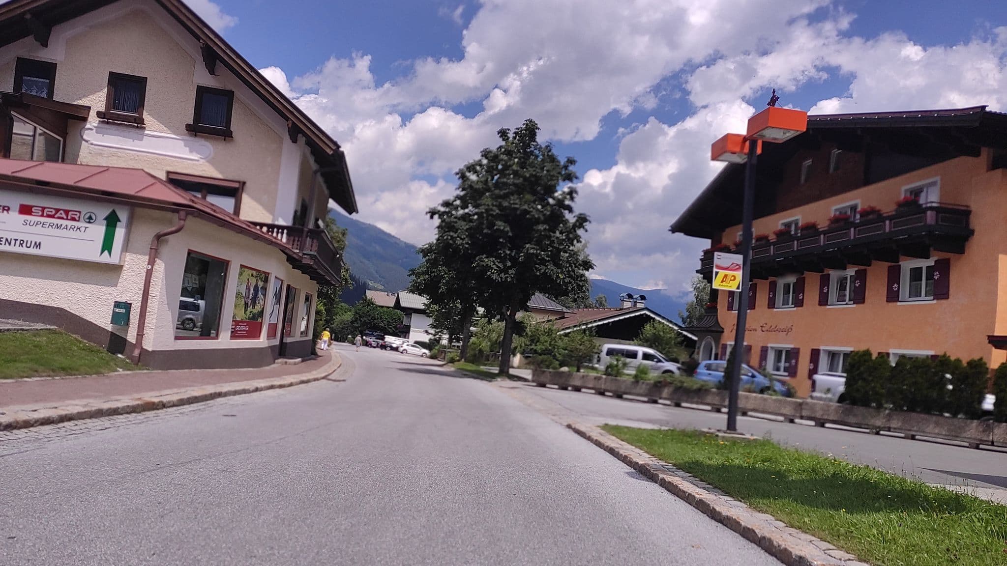 Street view near gastehaus edelweiss, Neukirchen am Großvenediger — © consens_verkehrsplanung (CC BY-SA · Mapillary)