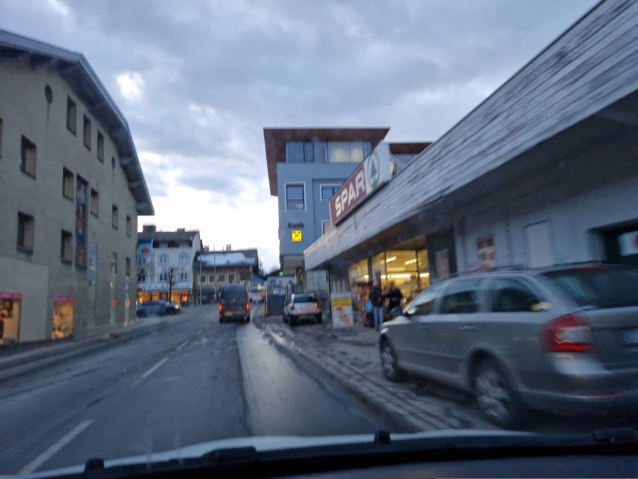 Street view near Hotel Panda, Sillian — © chrisbeddow (CC BY-SA · Mapillary)