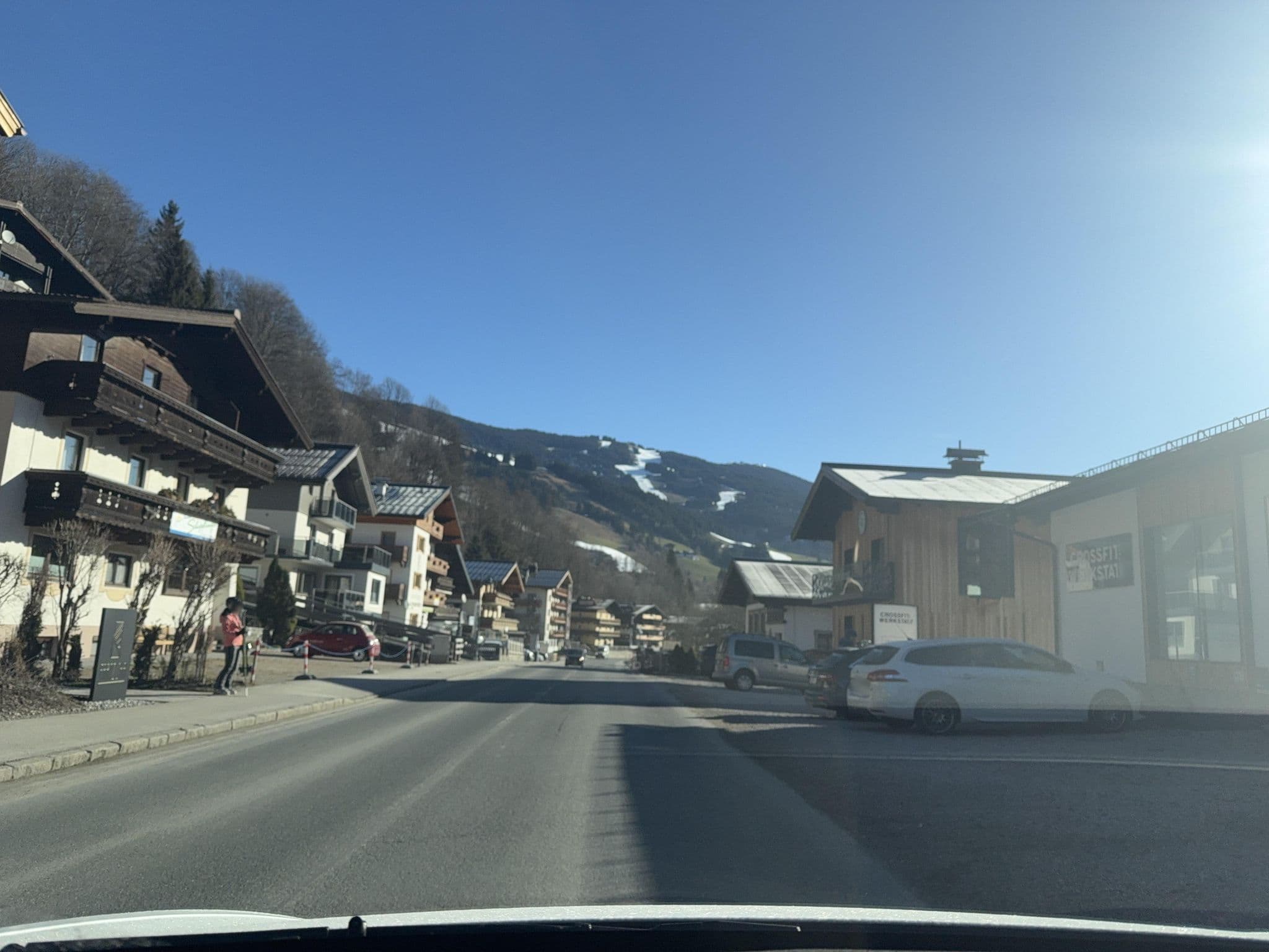 Street view near Pension Schipflinger, Saalbach — © ottor (CC BY-SA · Mapillary)