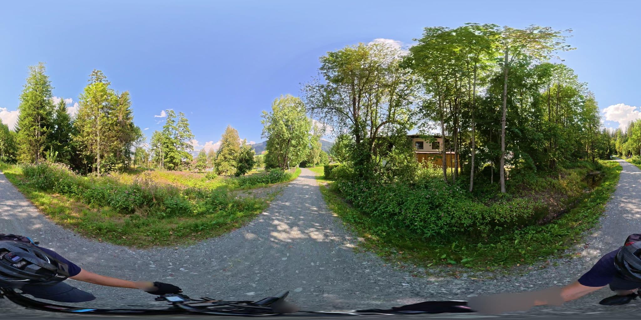 Street view near Willy Gloyer Oberndorf, Oberndorf in Tirol — © osmplus_org (CC BY-SA · Mapillary)