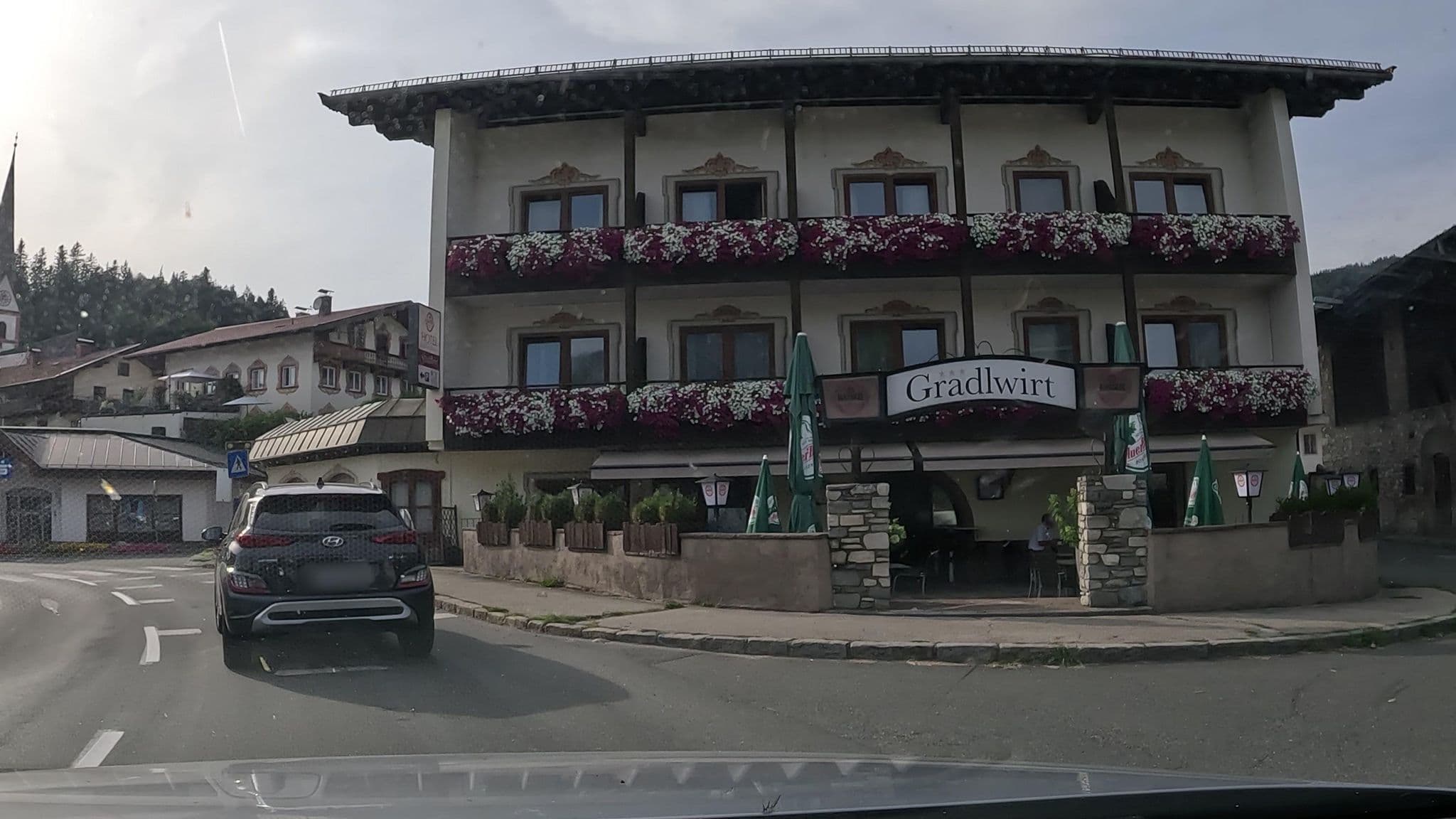 Street view near Walter Steinlechner, Niederndorf — © stefanro74 (CC BY-SA · Mapillary)