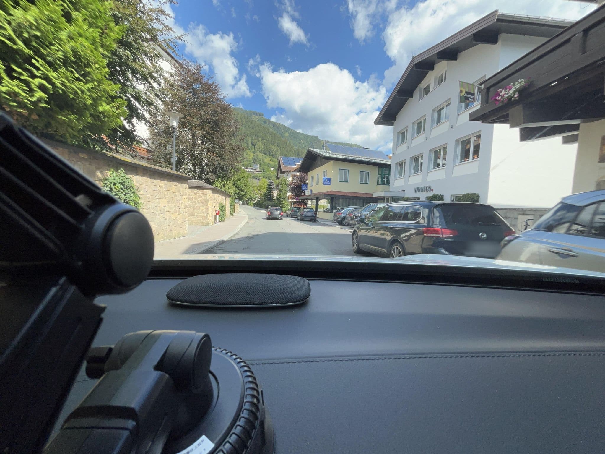 Street view near Wellness & Spa, Zell am See — © lin_wang (CC BY-SA · Mapillary)