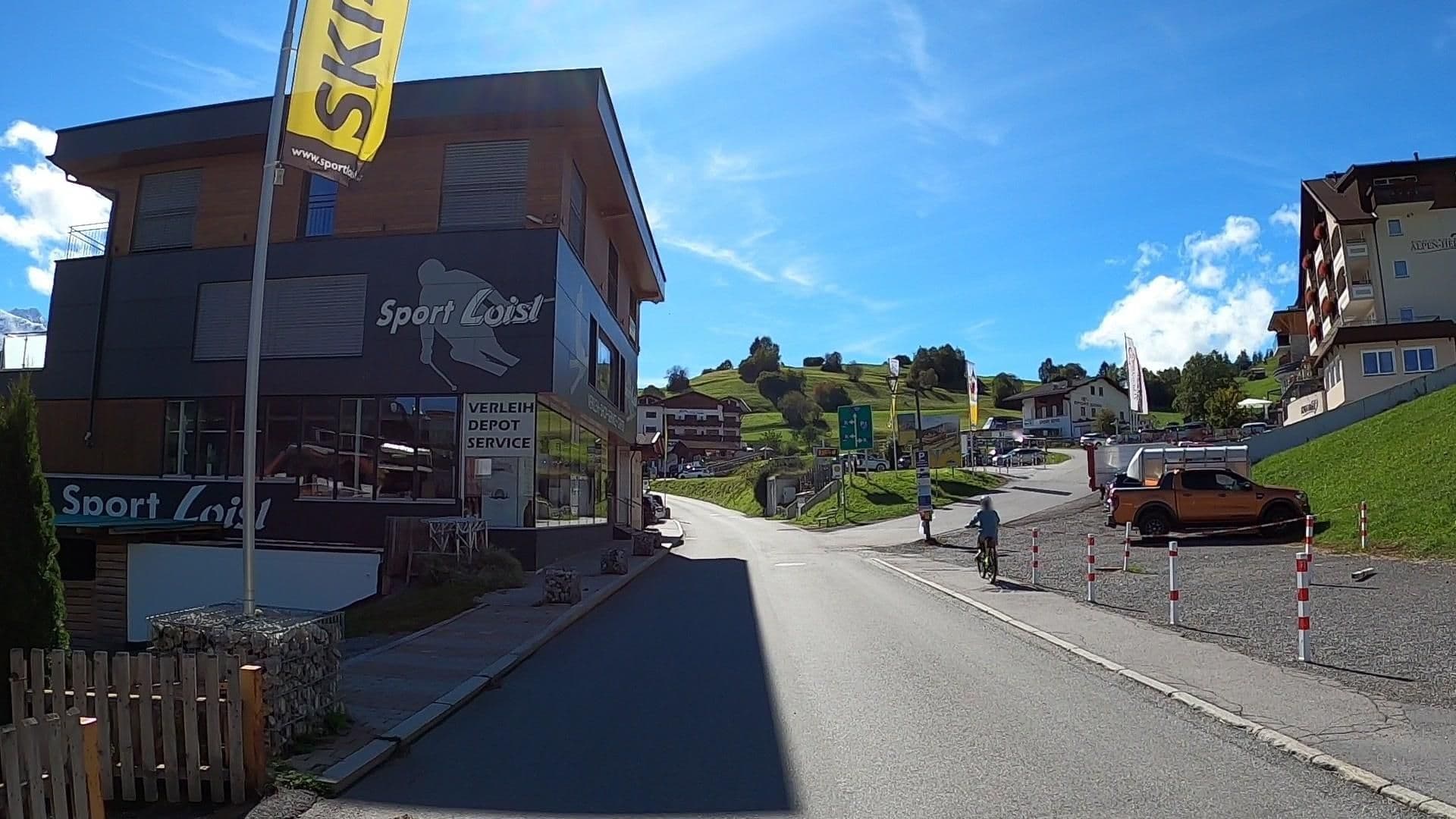 Street view near Haus Anna-Theresa, Prutz