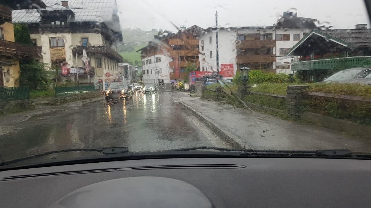 Street view near Pension Weißenbachhof, Kaprun — © mik007 (CC BY-SA · Mapillary)