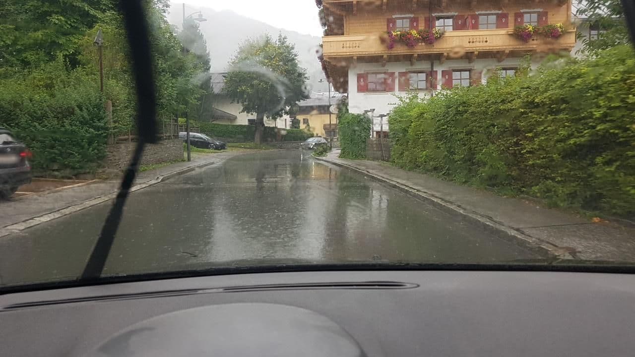 Street view near Hotel Sonnblick Familie Muxel GmbH, Kaprun — © mik007 (CC BY-SA · Mapillary)