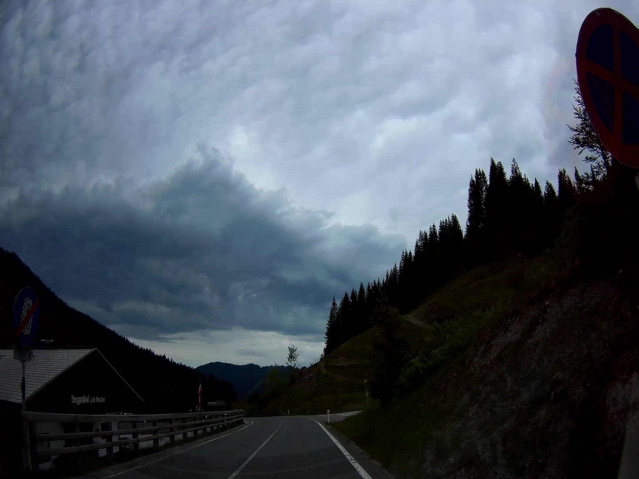 Street view near Berggasthof Mittereggalm, Mühlbach am Hochkönig — © fuchserl (CC BY-SA · Mapillary)