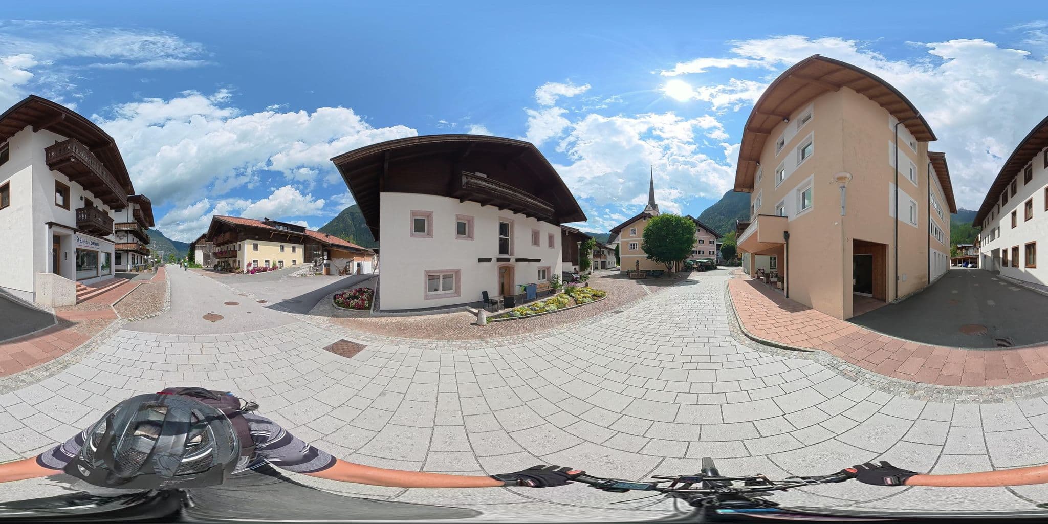 Street view near Haus Lippngut, Lofer — © osmplus_org (CC BY-SA · Mapillary)