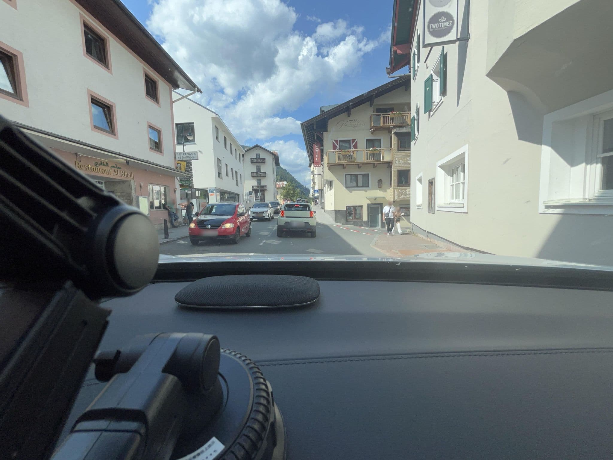 Street view near Apartmenthaus Seilergasse, Zell am See — © lin_wang (CC BY-SA · Mapillary)