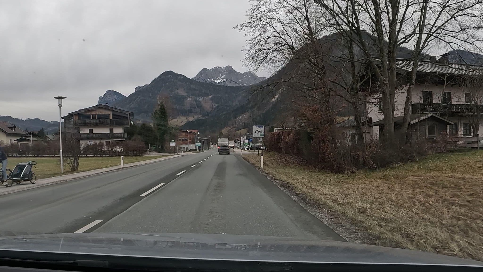 Street view near Haus Jägerheim, Lofer — © stefanro74 (CC BY-SA · Mapillary)
