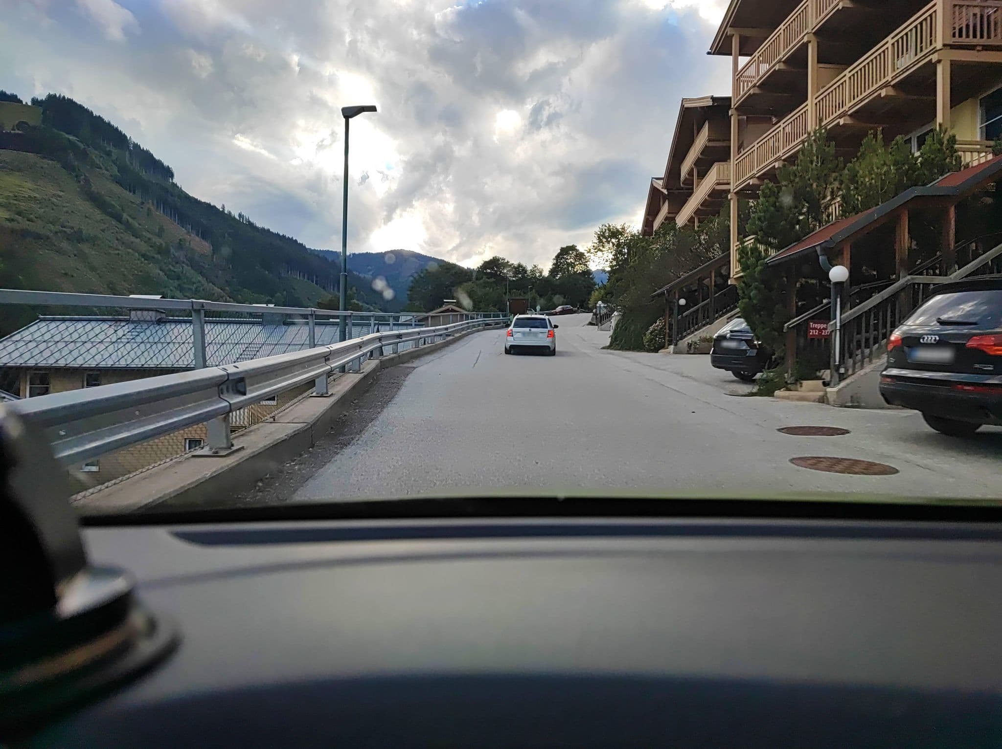 Street view near Alpenparks Viehhofen, Maishofen — © DietAugustin (CC BY-SA · Mapillary)