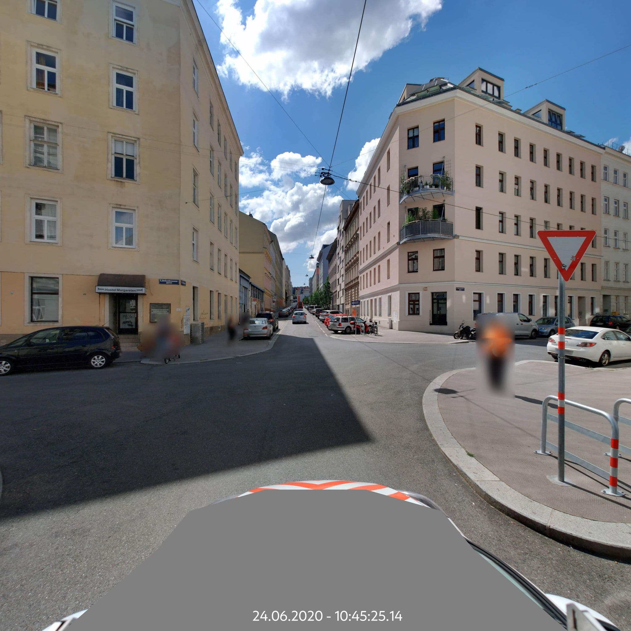 Street view near 7brunnen Hostel, Margareten — © eliasgander (CC BY-SA · Mapillary)
