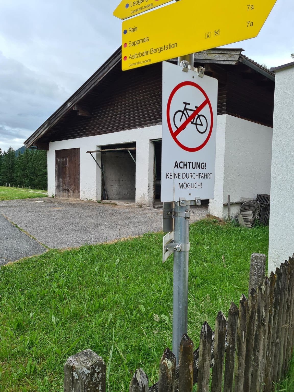 Street view near Paulingbauer, Mitterhofen — © schermy_at (CC BY-SA · Mapillary)