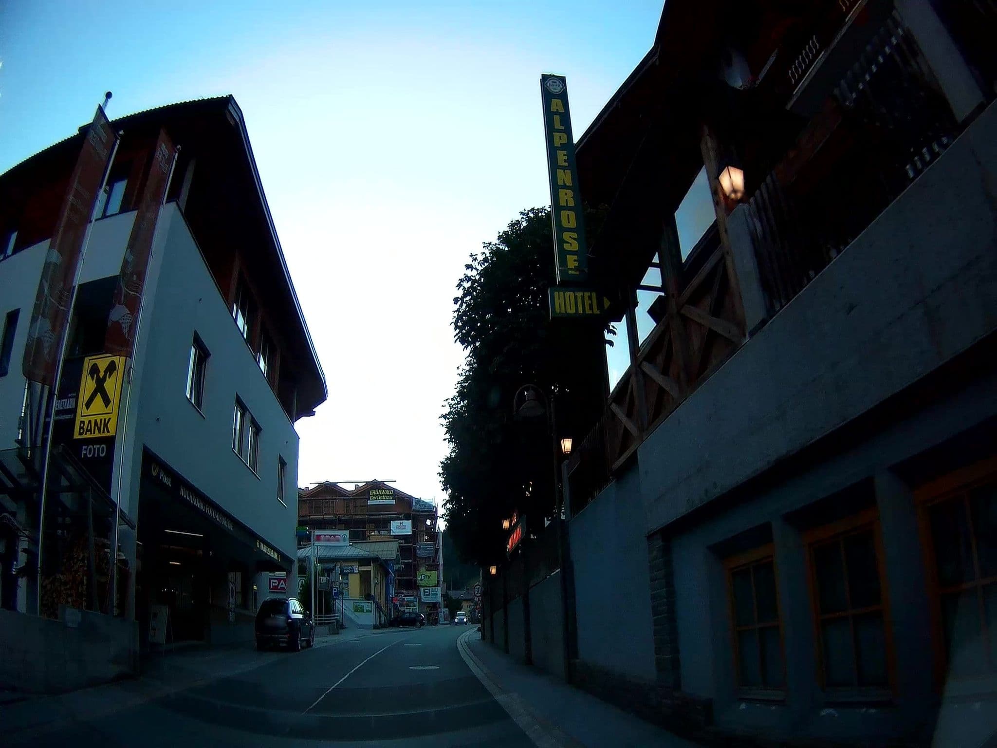 Street view near Hotel Alpenrose, Mühlbach am Hochkönig — © fuchserl (CC BY-SA · Mapillary)