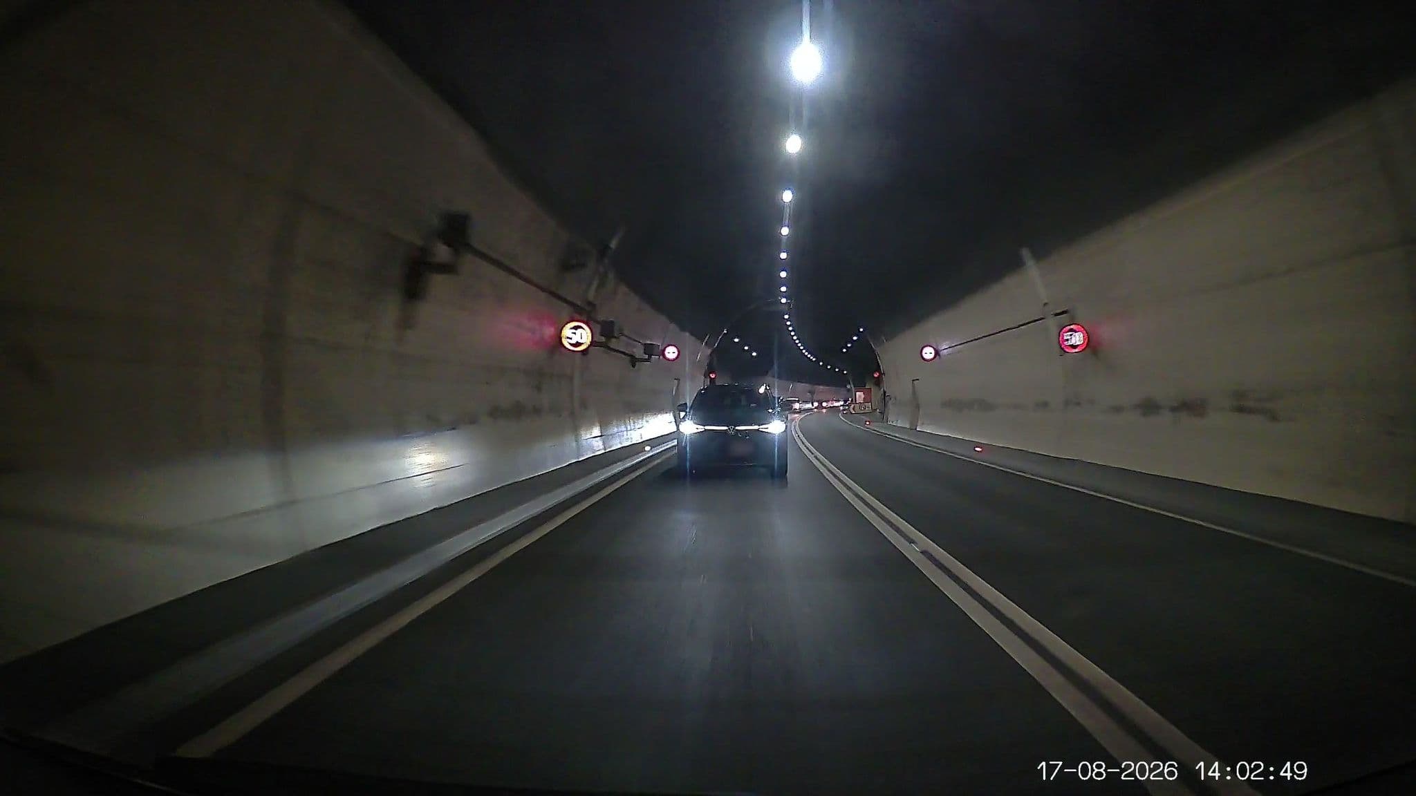 Street view near Arnsteiner Apartments, Thumersbach — © heetENkoel (CC BY-SA · Mapillary)