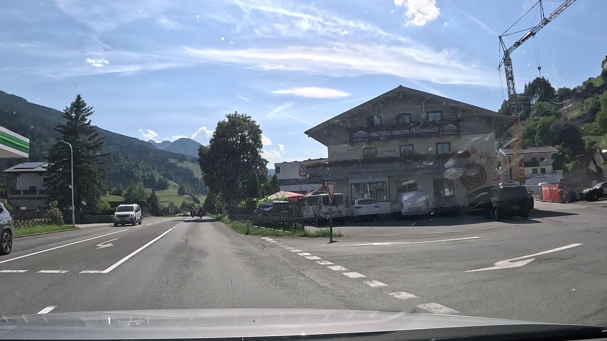 Street view near Gasthof Sonnhof, Rauris — © stefanro74 (CC BY-SA · Mapillary)