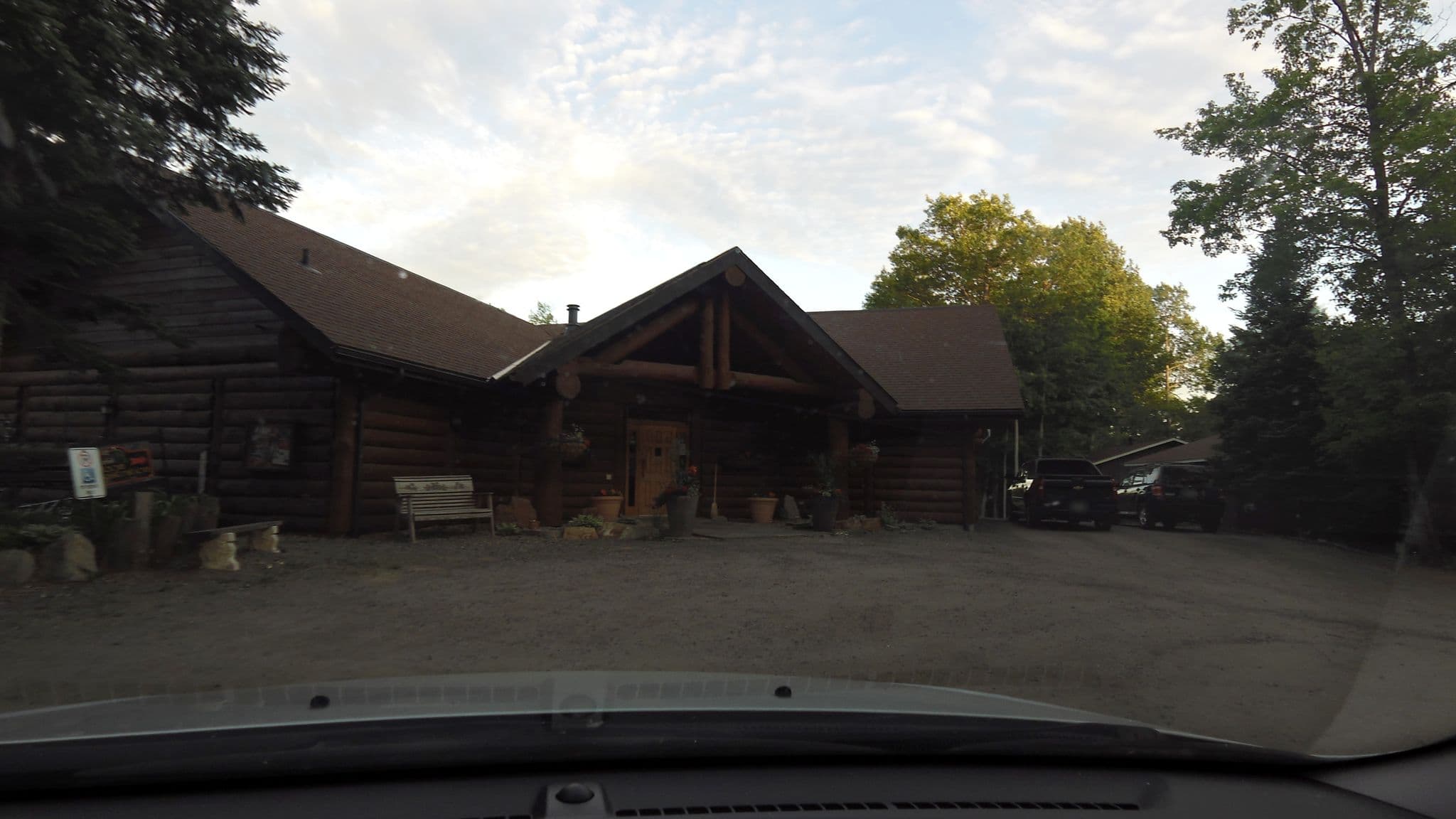 Street view near Log Cabin Inn, Parry Sound — © bootprint (CC BY-SA · Mapillary)